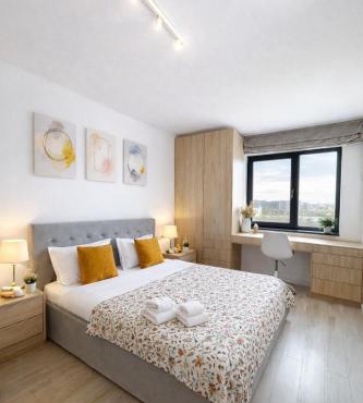 Stylish Retreat Apartment Near Mall Moldova free parking