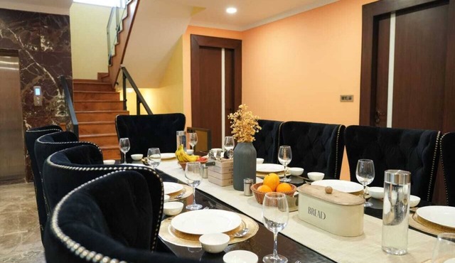 Sundowner Bunglow - Your Own 5 Star