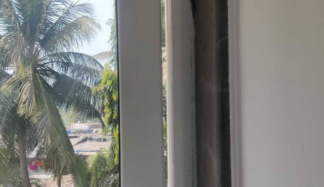 Sunny & Airy 4 Bedroom condo apartment