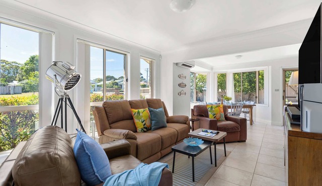 Sunny Days Villa Vincentia
