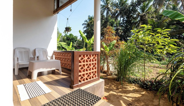 Sunset Cafe Beach Stay