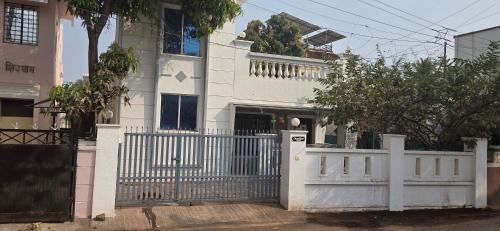 Sunshinee Villa