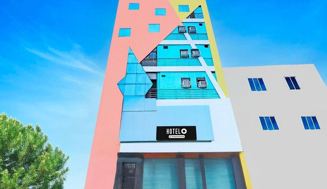Super Deluxe Room Hotel O Karimnagar