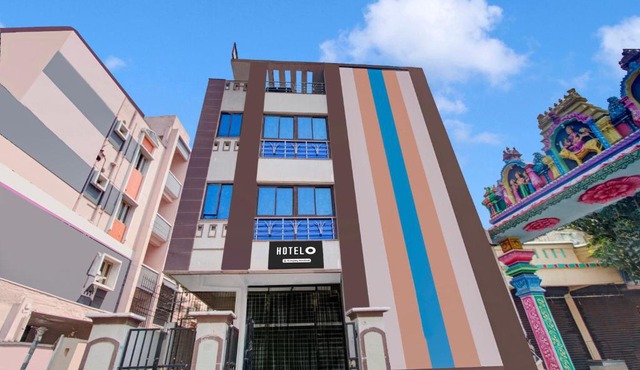 Super OYO Hotel O Adarsh Nagar Near Kavya Hospital