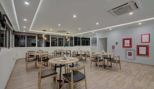 Super Townhouse Global Village Tech Park Near Kengeri Bus Terminal Metro Station