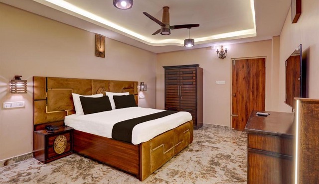 Super Townhouse NK Vivanta Luxury Rooms