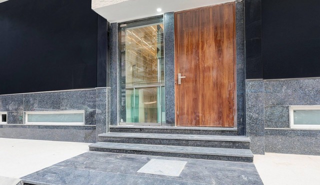Super Townhouse Phase 3 DLF Cyber City