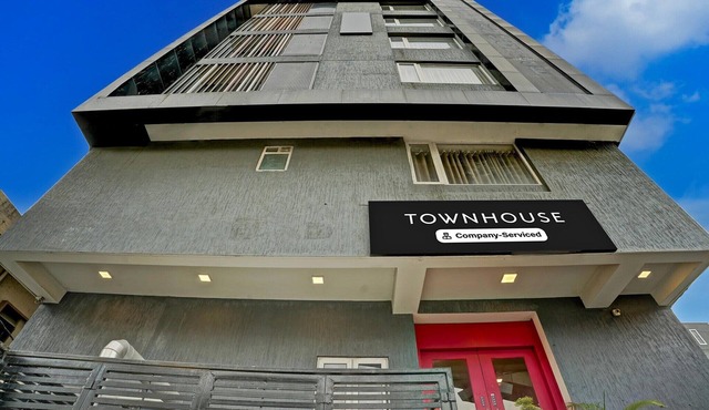 Super Townhouse Ulsoor Halasuru Station