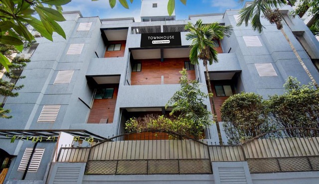 Super Townhouse Viman Nagar Business Stay Formerly Silver Crest