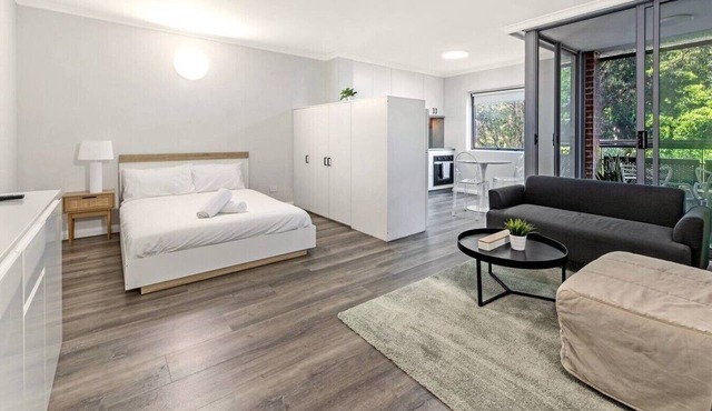 Surry Hills City Studio Near Central Station in Surry Hills