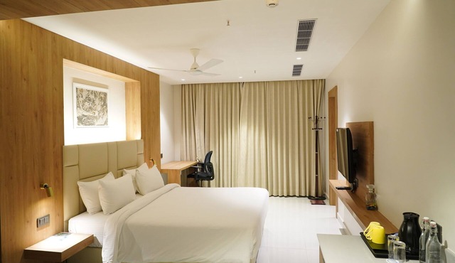 SVN Lake Palace