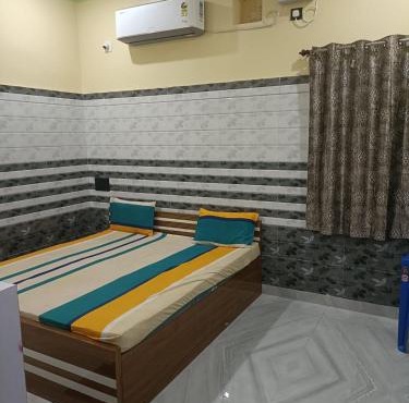 Swastik Guest House Ghatgaon