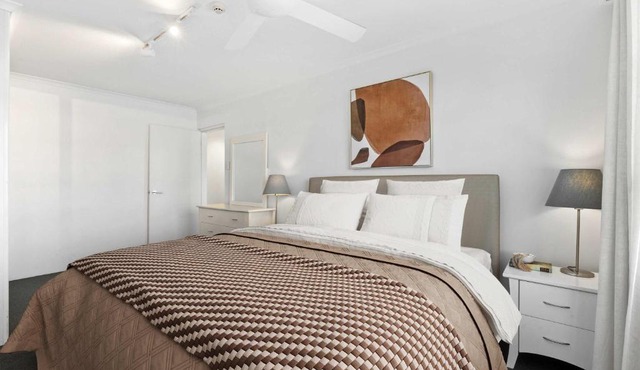 Sydney Harbourside Apartment