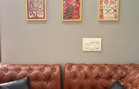 TAJ VILLA Heritage Stay Near Ibrahim Roza