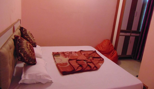 Tapasya Homestay budget accommodation near Jollygrant Airport Dehradun