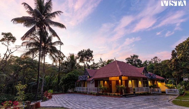Tarang - The Nest 3BR with Pvt Pool Lawn, AC, BBQ and Comp Breakfast- Coorg