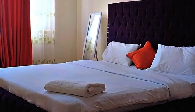 Tatra suites,located on eldoret kisumu road. Kingsquare apartments. 5min town di in Eldoret
