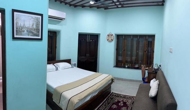 Teakwood Suite - Nokha House