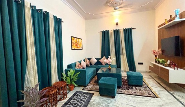 Teal Elegance 1BHK Suite, Civil Lines