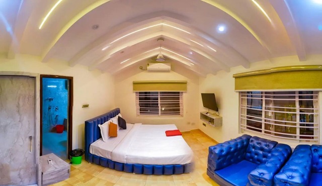 Tectona Treetop Mansion