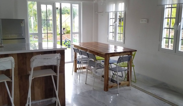 Teen Duari Farmstay - Luxurious Colonial Villa