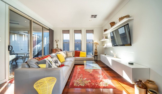 The Arlington - Easy Stay near Entertainment & CBD in West Hindmarsh
