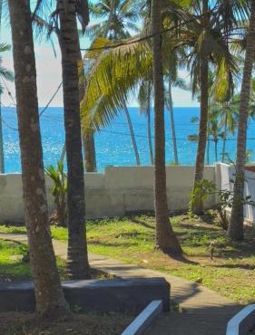 The Beach Manor 3BHK by Halcyon Traveltech