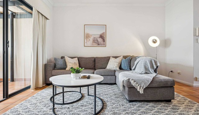 The Bridgewalk | 3BR, Stadium & City Views in East Perth