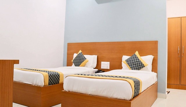 The Castel Blue Hotel, Greater Noida