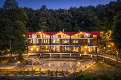 THE CEDAR CASTLE