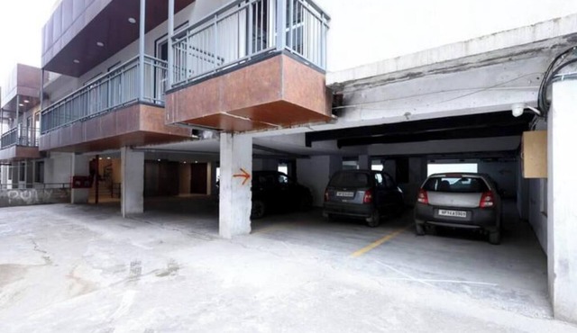 The Cloud Villa -Luxury 2BHK Flexigo Stays