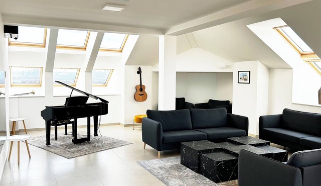 The Composer/Penthouse apartment in Constanta in Constanta