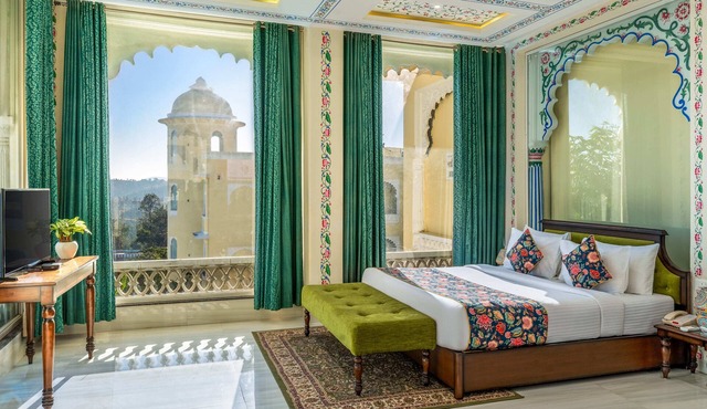 The Everest Hill Resort Suites with Jacuzzi Spa - Resort in Kumbhalgarh