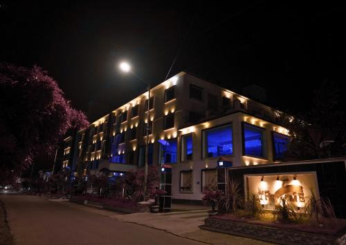 THE FAME HOTEL