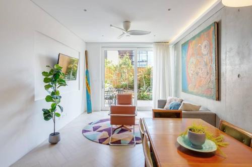 'The Fern' Split-Level Retreat with Lush Courtyard