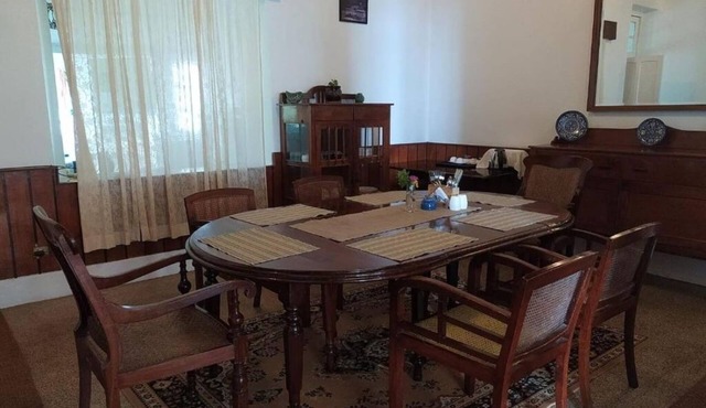 The Gundumalai Bungalow, Munnar Villa