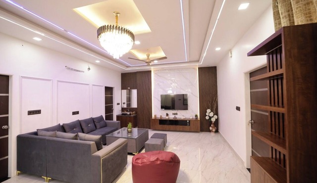 The Laxmi Royale Villa:Spacious 4-bedroom House to enjoy with family and friends