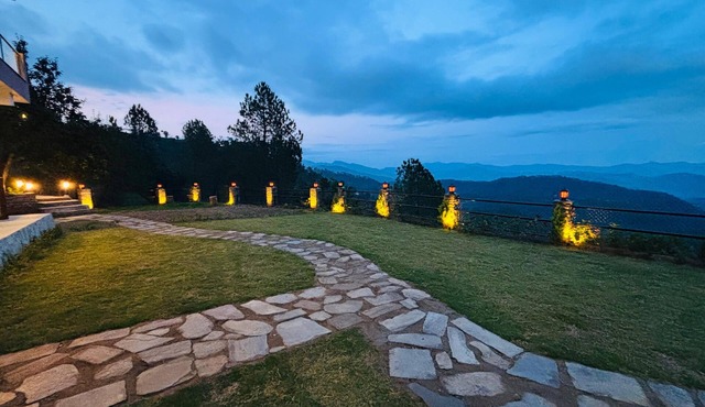 The Laylah - A Luxury villa in Binsar near Kasar Devi temple.