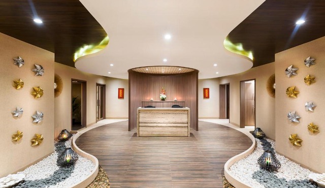 The Lotus Hotel Sameera