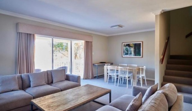 The Marina Hotel - Mindarie in Mindarie