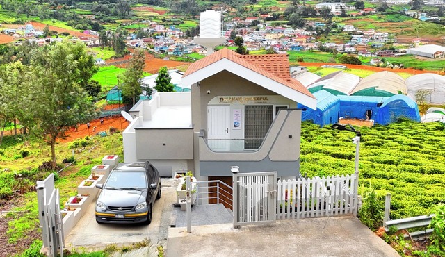 The Moon Graceful Villa -Luxury Retreat in the Hills