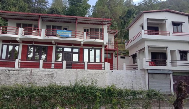 The Mountain Home Stay