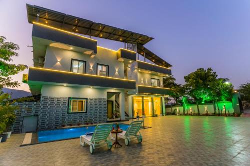 The Oasis Retreat Villa