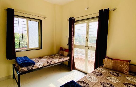 The Peacewood's Homes - Pune's Comfort - Hostel & PG