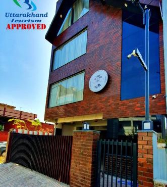 The Plush Stays - Best Budget Luxury stay ISBT Dehradun