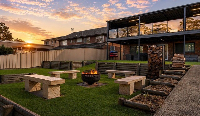 The Point Retreat Waterfront Escape