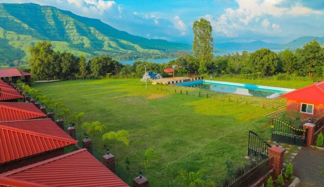 The Redstone Resort