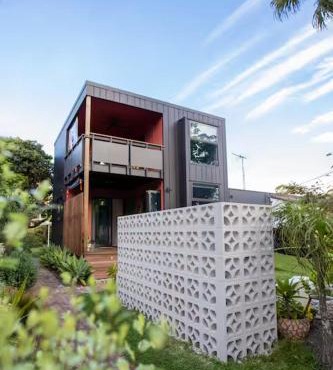 The Royale Bundeena
