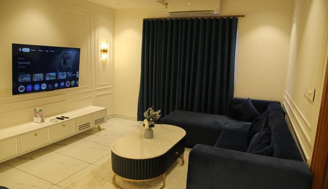 The Sapphire Suite