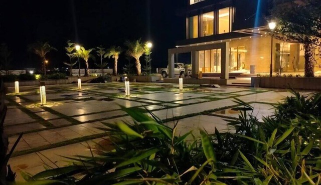 THE SARA HOTEL